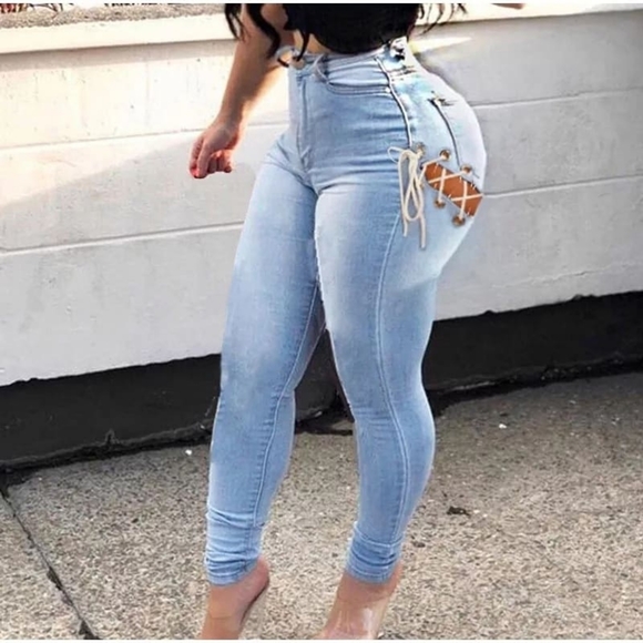 XOXO - Picture 2 of 6